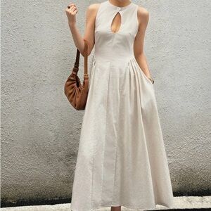 Elegant Cream Sleeveless Dress